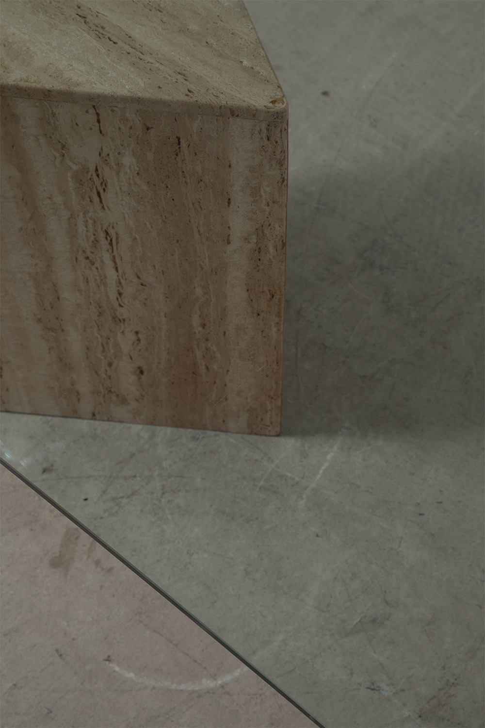 Dining Table in Glass and Travertine