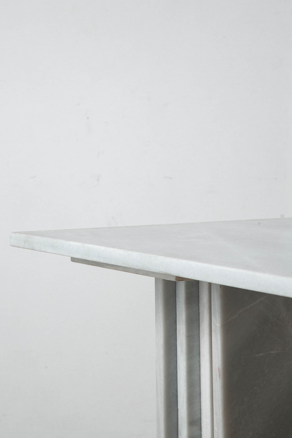 Dining Table in Marble