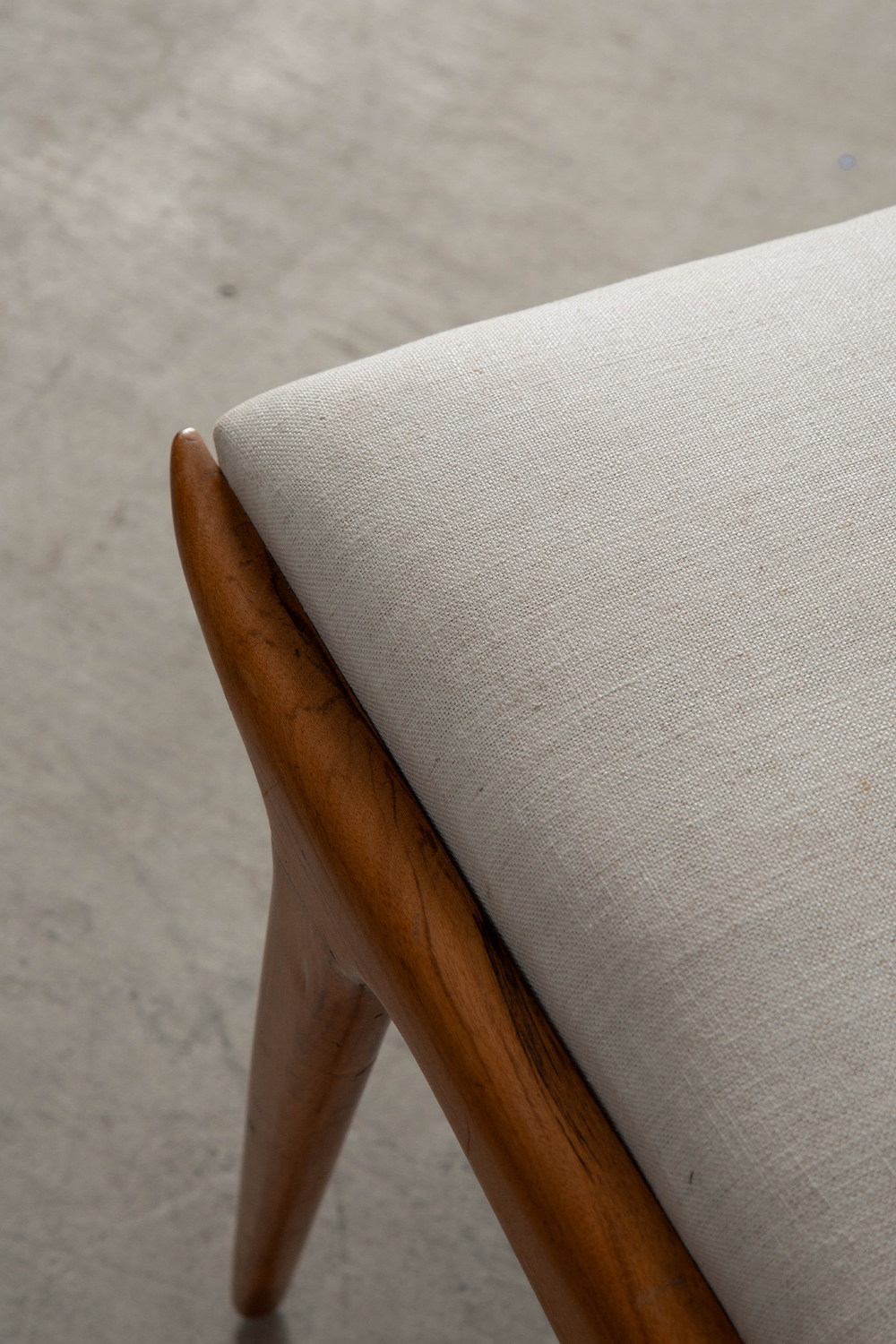 Dining Chair for Hall. Móveis e Decorações in Wood , Fabric and Rattan