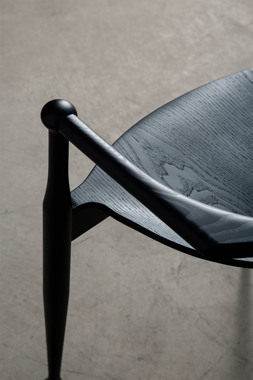 Gaulino Chair by Oscar Tusquets for BD Barcelona in Ash and Black