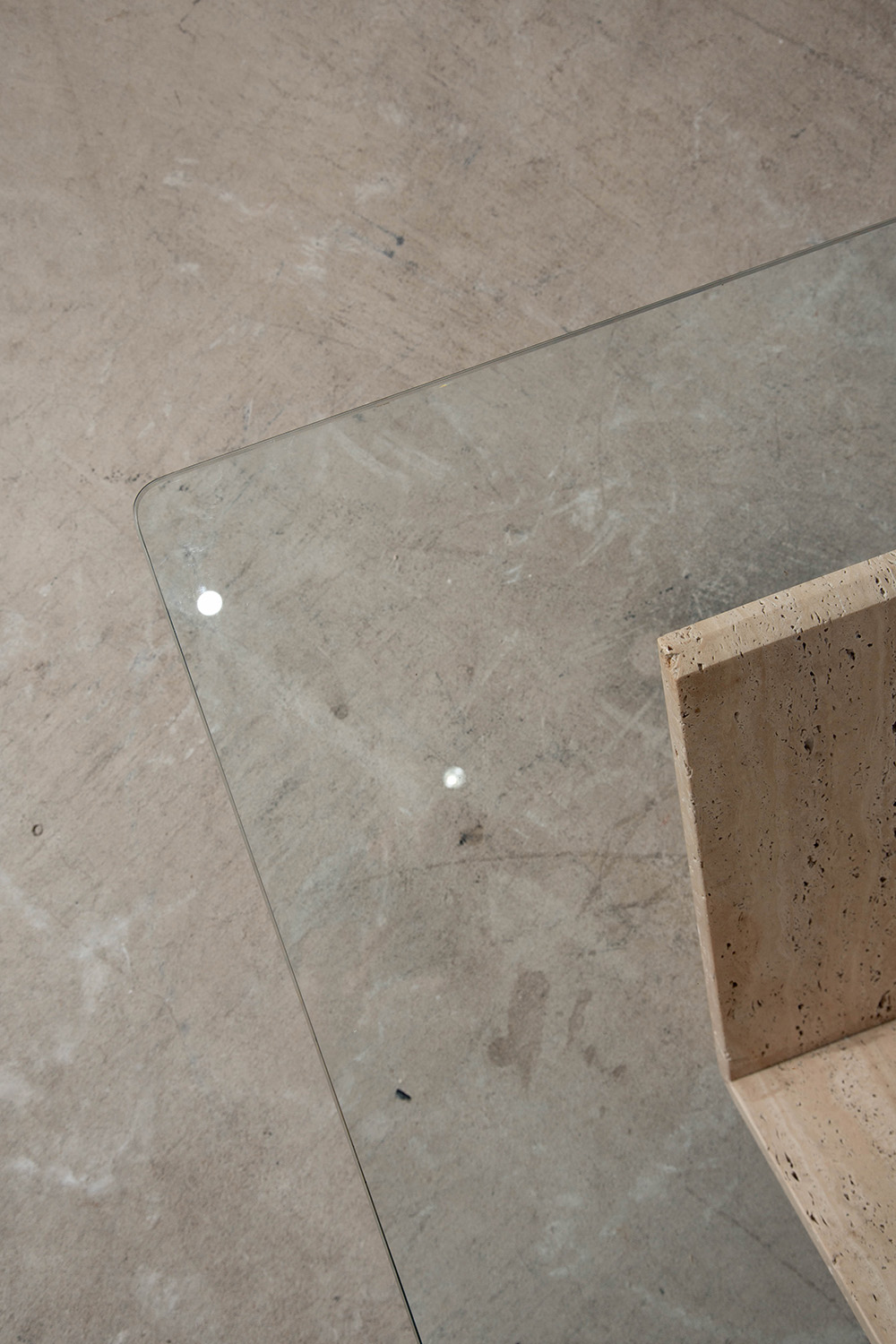 Coffee Table in Glass and Travertine