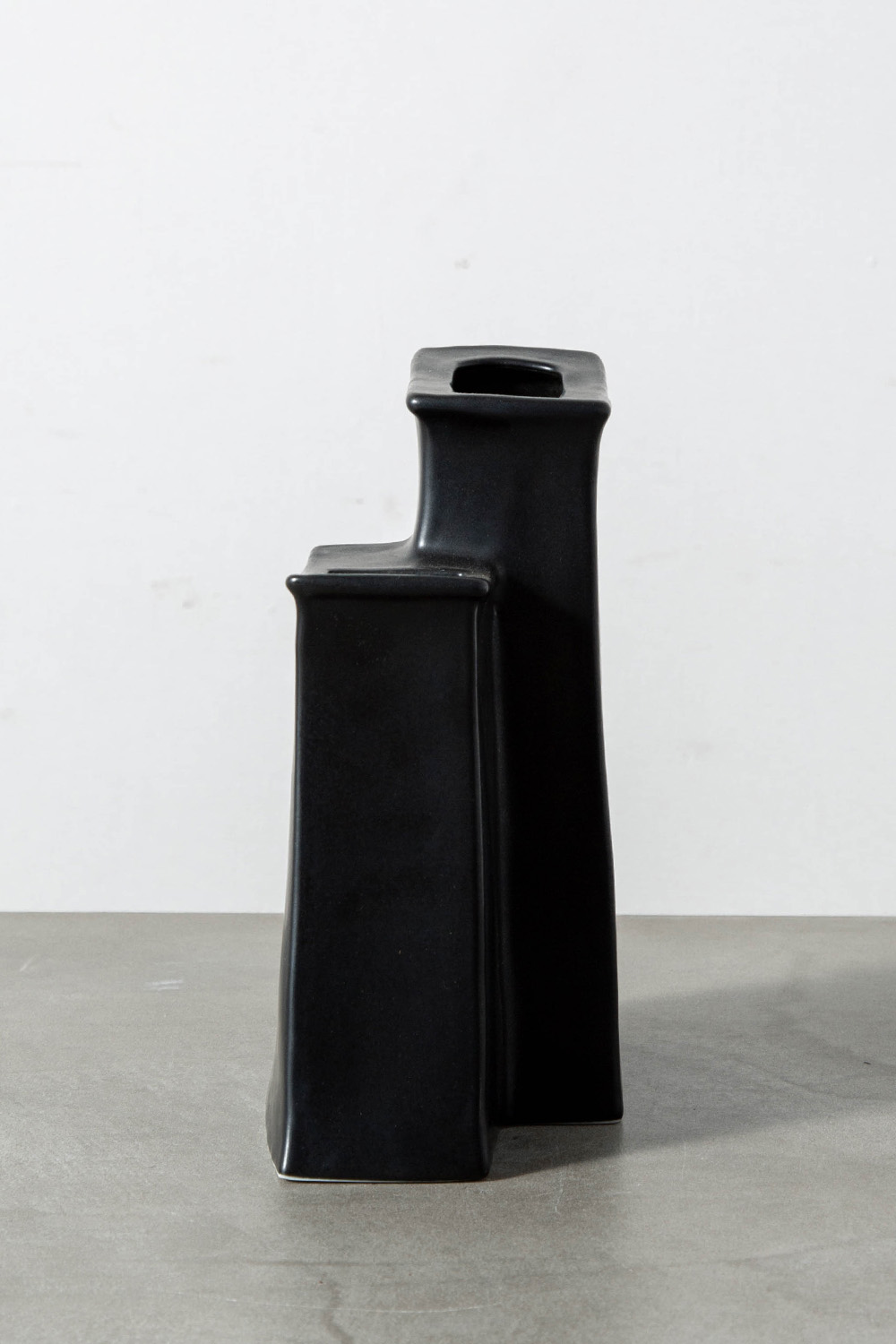 Flower Vase for Virebent in Ceramic
