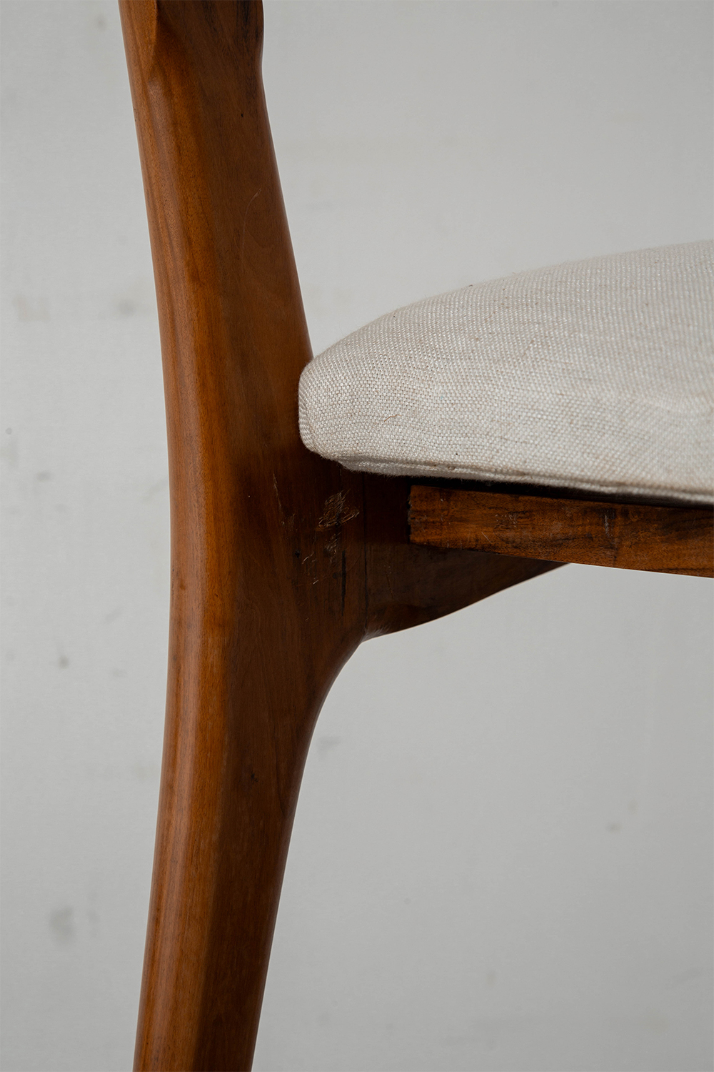 Dining Chair for Hall. Móveis e Decorações in Wood , Fabric and Rattan