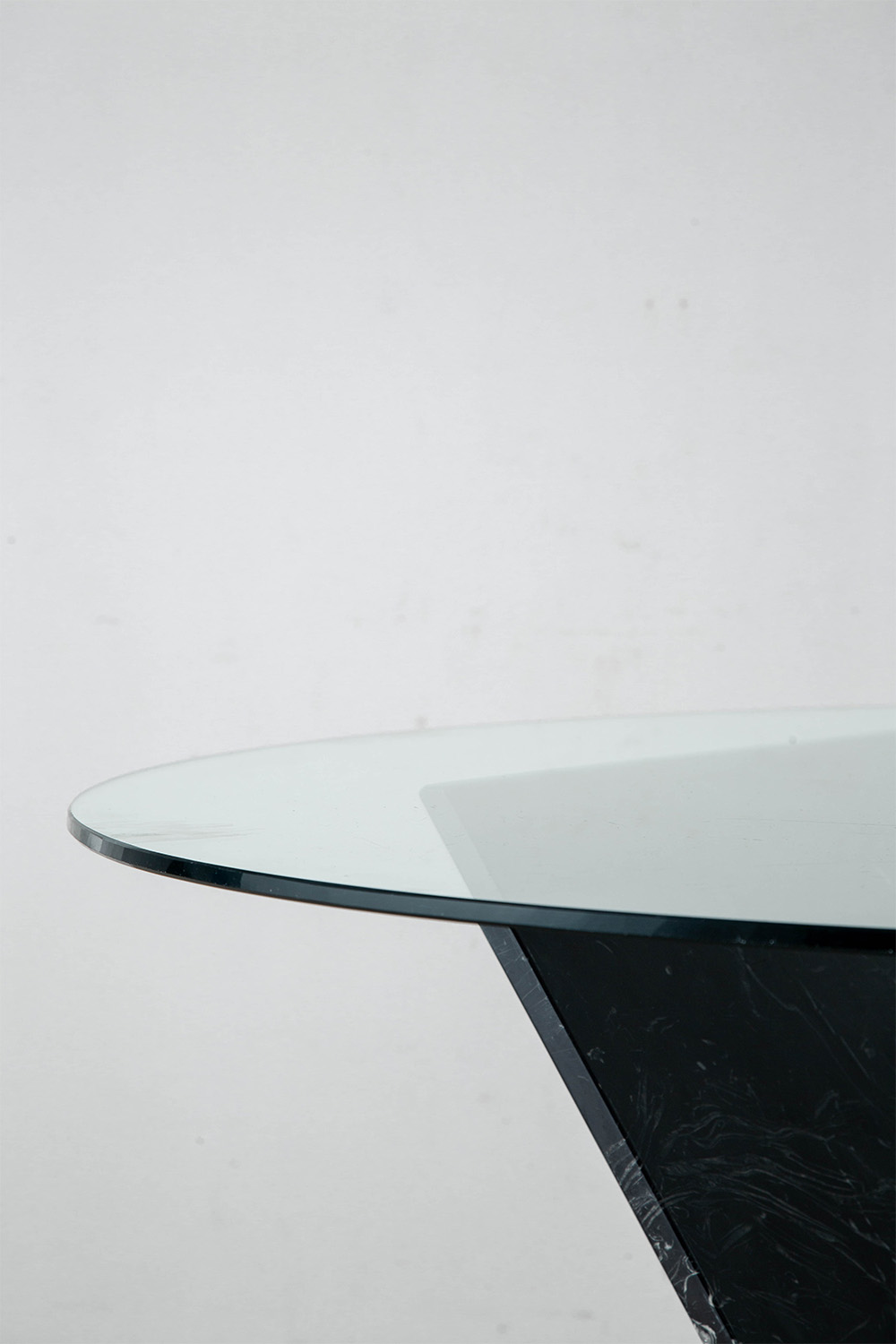 Y-Leg Dining Table in Glass and Marble