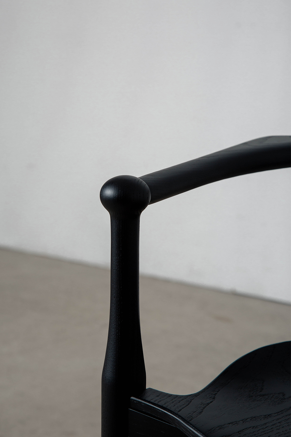 Gaulino Chair by Oscar Tusquets for BD Barcelona in Ash and Black