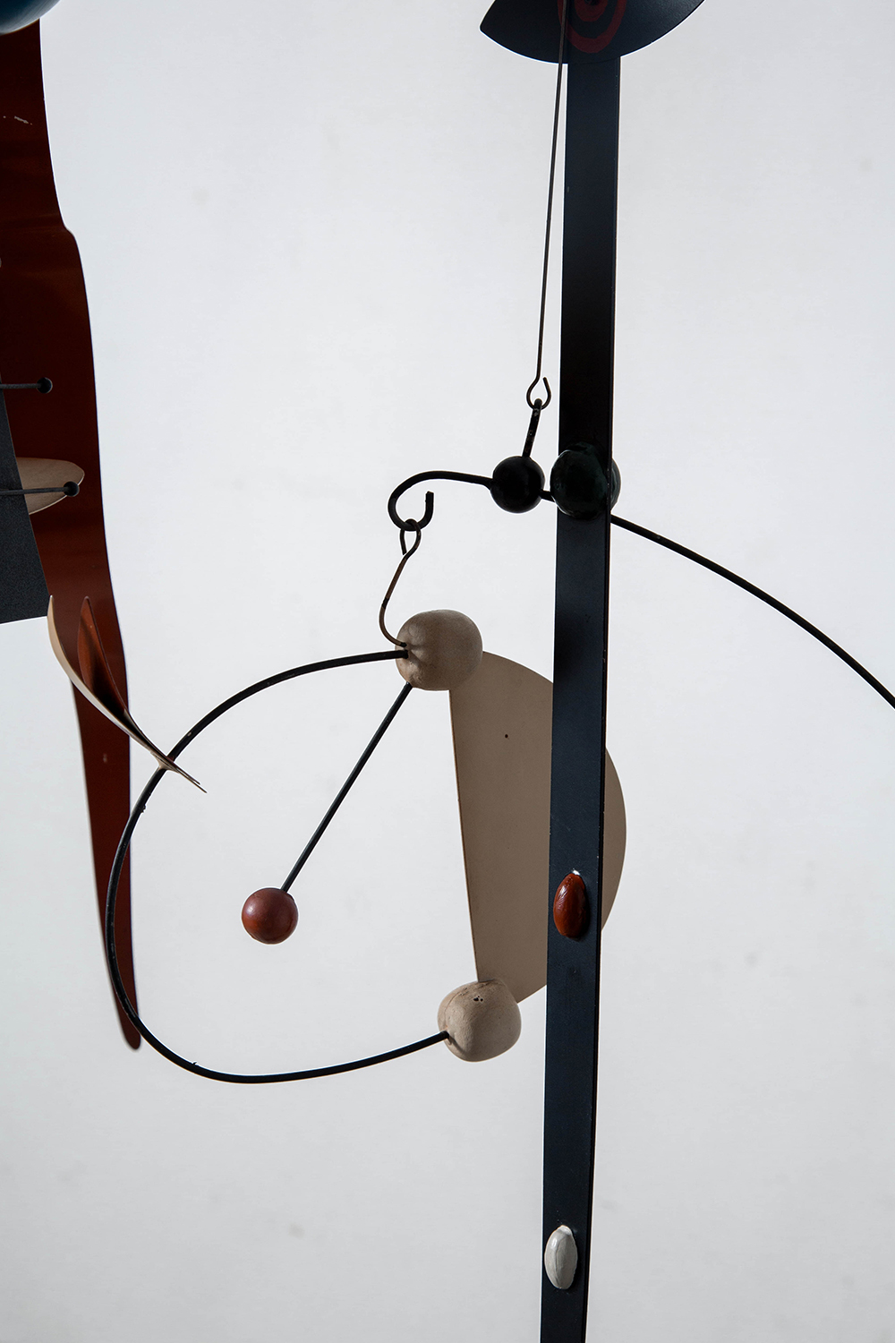 Mobile,モビール,Joan Miró,ジョアン・ミロ,Alexander Calder,アレクサンダー・カルダー,America,清澄白河,Antique,Vintage,Interior Design,stoop,topso,アンティーク,ビンテージ,ヴィンテージ,家具,雑貨,インテリア,店舗什器,設計,インテリアデザイン,内装,什器,店舗設計,ギャラリー,デザイナーズ家具,ショールーム