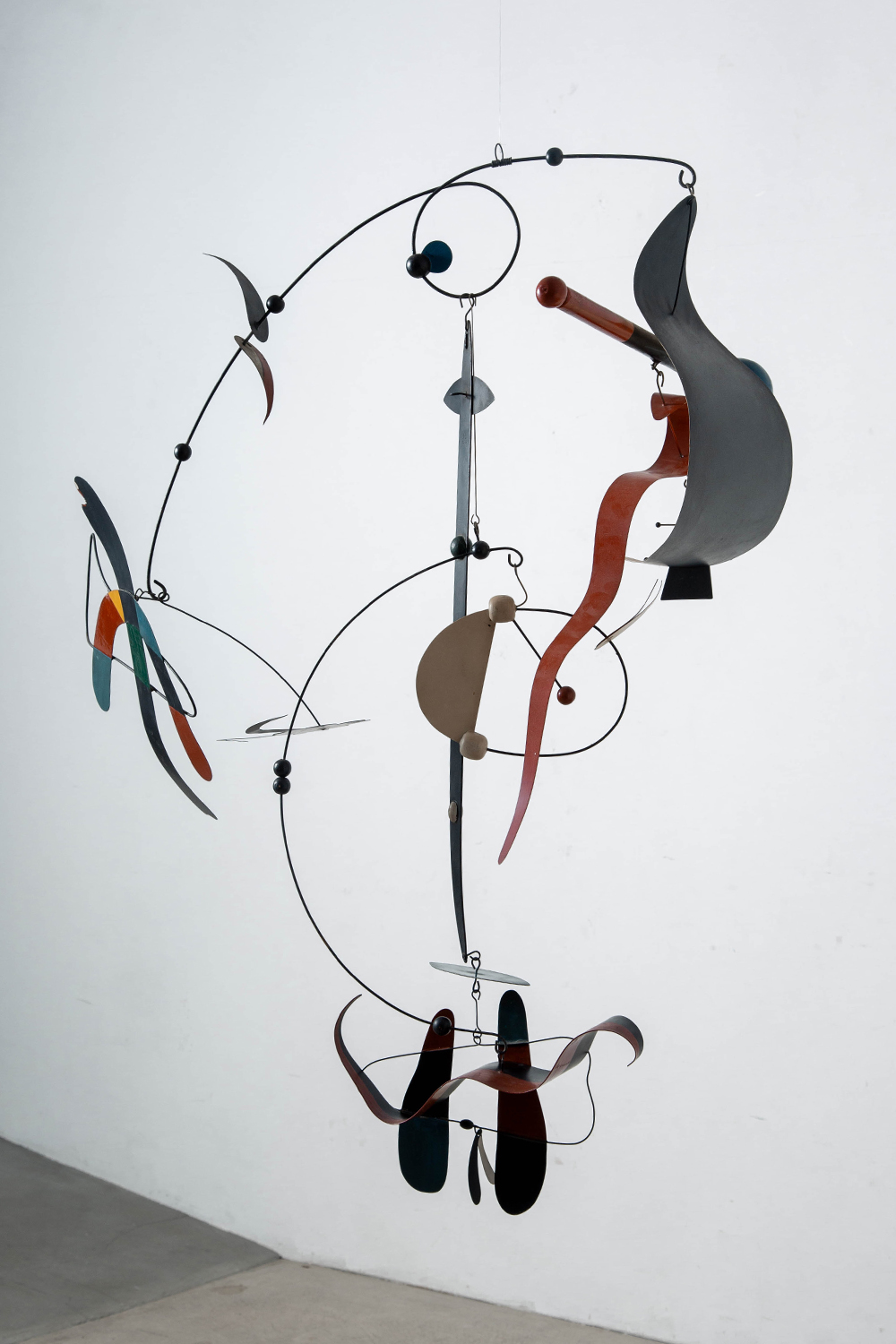 Mobile,モビール,Joan Miró,ジョアン・ミロ,Alexander Calder,アレクサンダー・カルダー,America,清澄白河,Antique,Vintage,Interior Design,stoop,topso,アンティーク,ビンテージ,ヴィンテージ,家具,雑貨,インテリア,店舗什器,設計,インテリアデザイン,内装,什器,店舗設計,ギャラリー,デザイナーズ家具,ショールーム