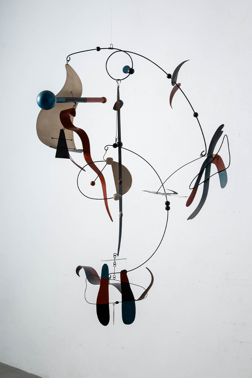 Mobile,モビール,Joan Miró,ジョアン・ミロ,Alexander Calder,アレクサンダー・カルダー,America,清澄白河,Antique,Vintage,Interior Design,stoop,topso,アンティーク,ビンテージ,ヴィンテージ,家具,雑貨,インテリア,店舗什器,設計,インテリアデザイン,内装,什器,店舗設計,ギャラリー,デザイナーズ家具,ショールーム