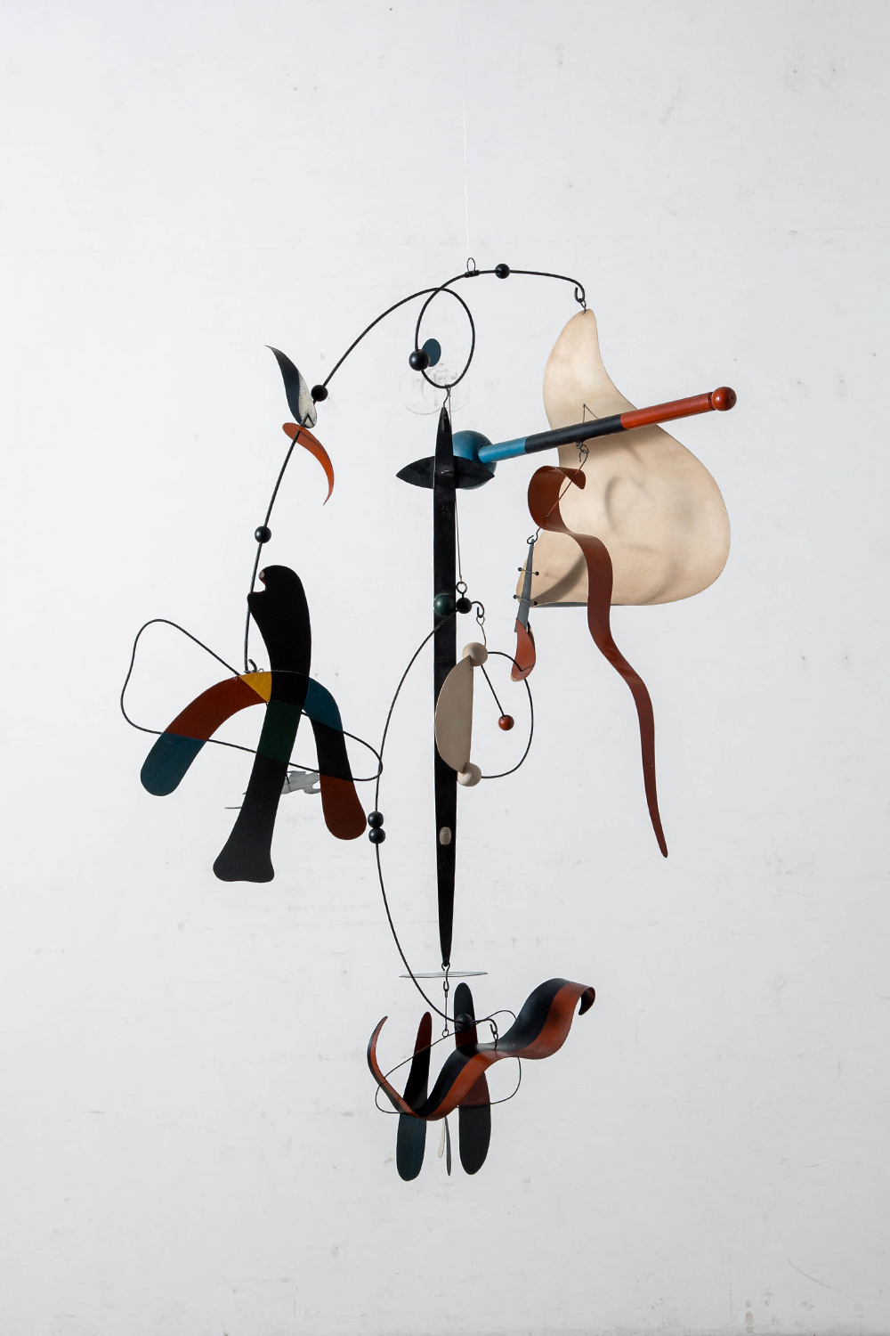 Mobile,モビール,Joan Miró,ジョアン・ミロ,Alexander Calder,アレクサンダー・カルダー,America,清澄白河,Antique,Vintage,Interior Design,stoop,topso,アンティーク,ビンテージ,ヴィンテージ,家具,雑貨,インテリア,店舗什器,設計,インテリアデザイン,内装,什器,店舗設計,ギャラリー,デザイナーズ家具,ショールーム