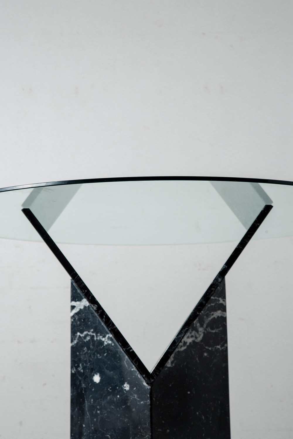Y-Leg Dining Table in Glass and Marble