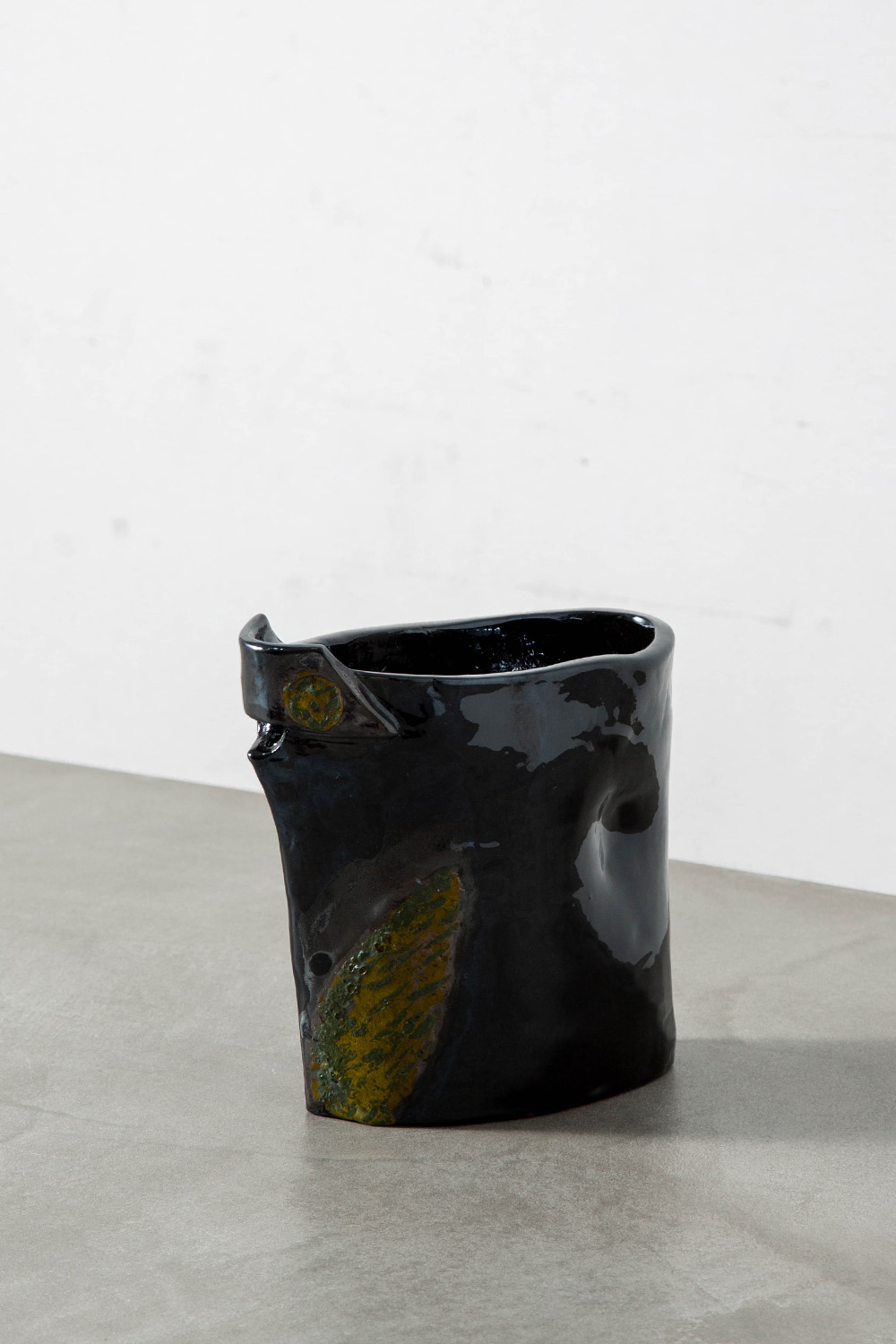 Pitcher in Ceramic