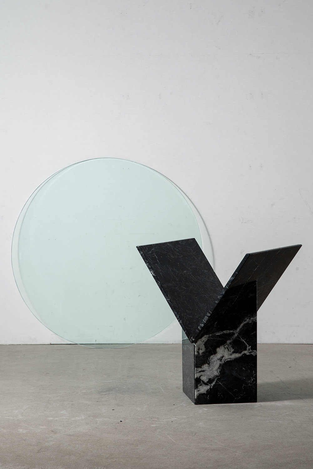 Y-Leg Dining Table in Glass and Marble