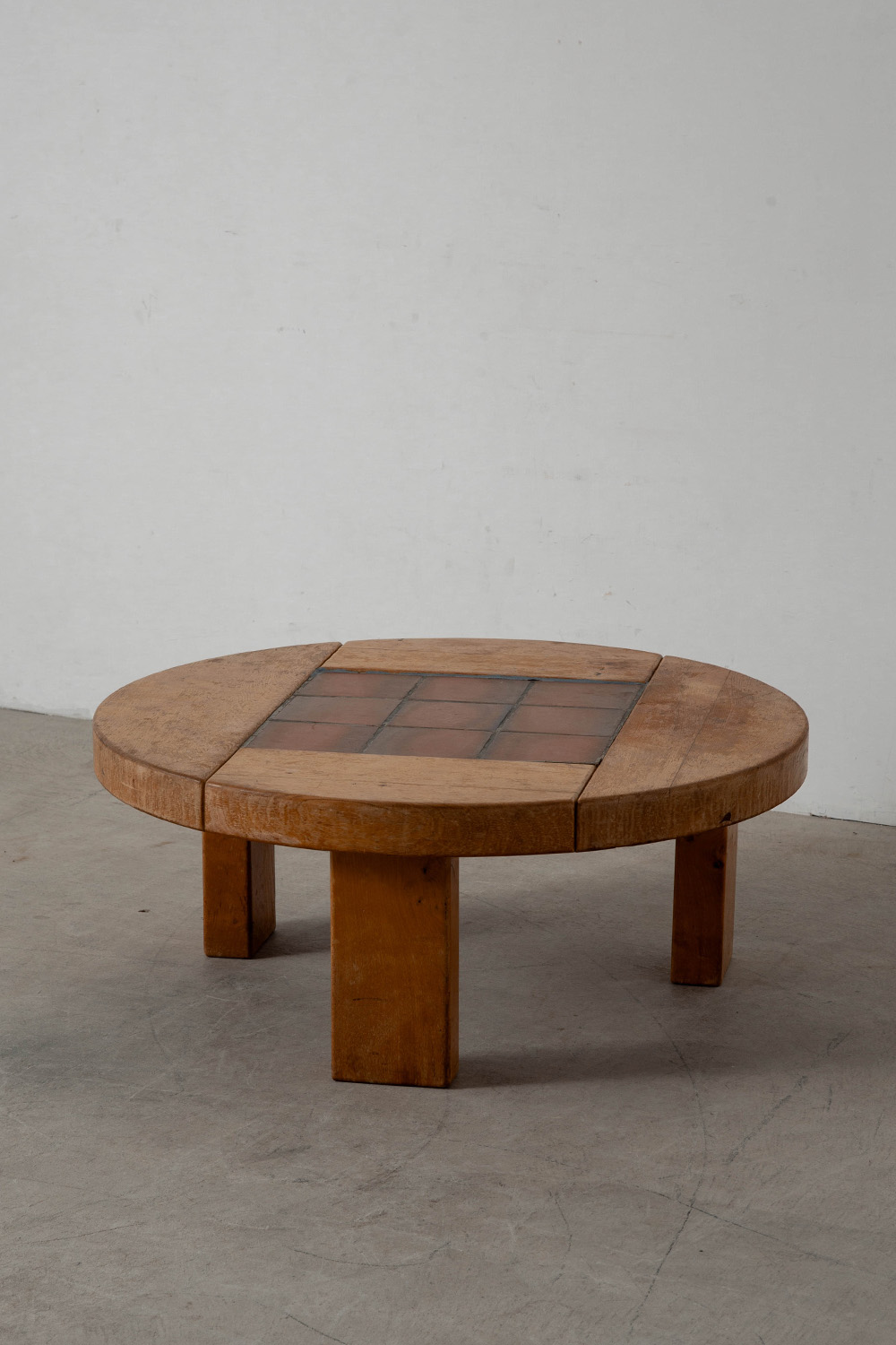Coffee Table in Wood and Tile