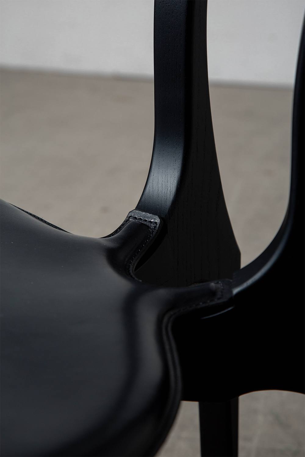 Gaulino Easy Chair by Oscar Tusquets Chair for BD Barcelona in Ash and Black
