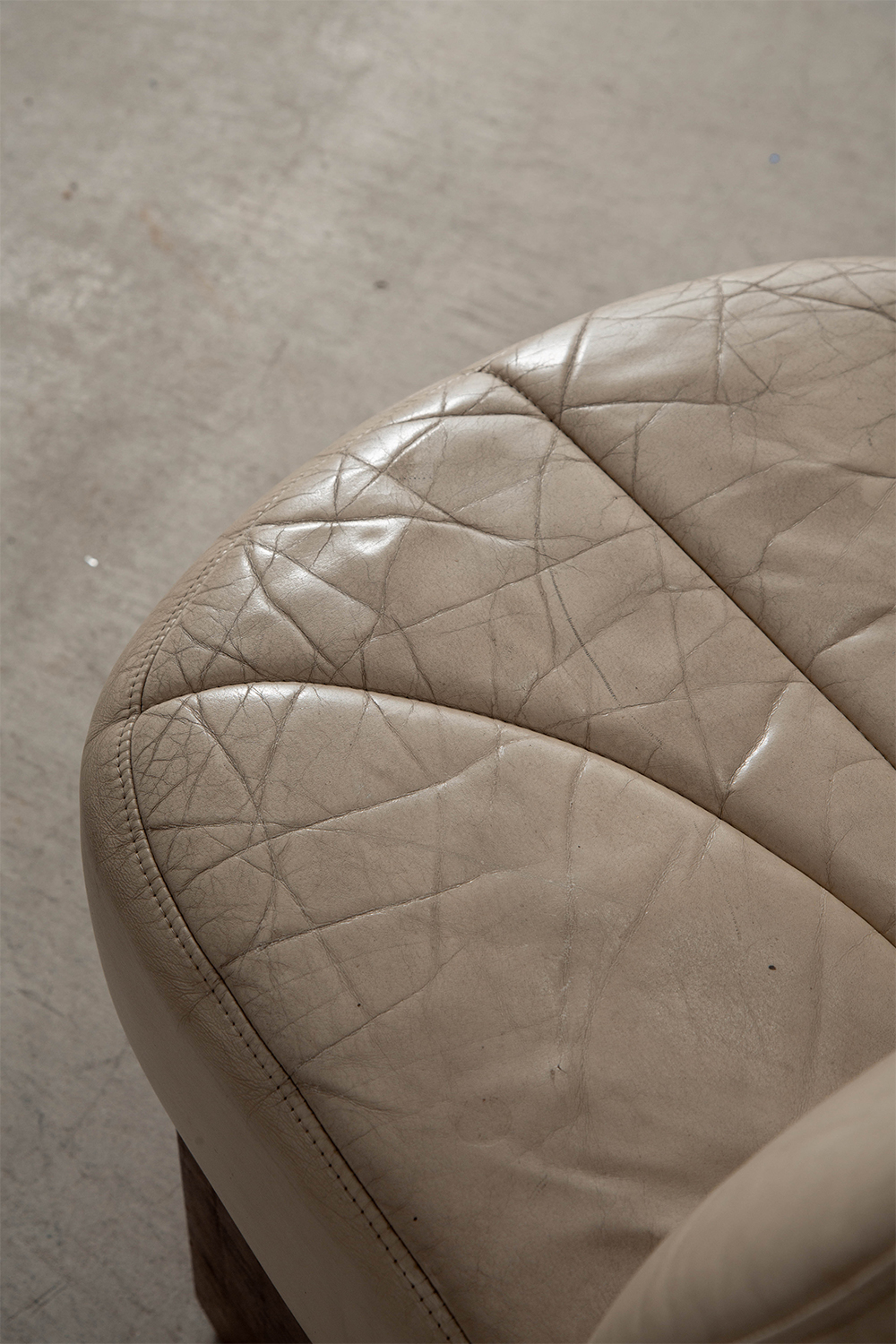 Sofa Set in Cow Leather and Wood