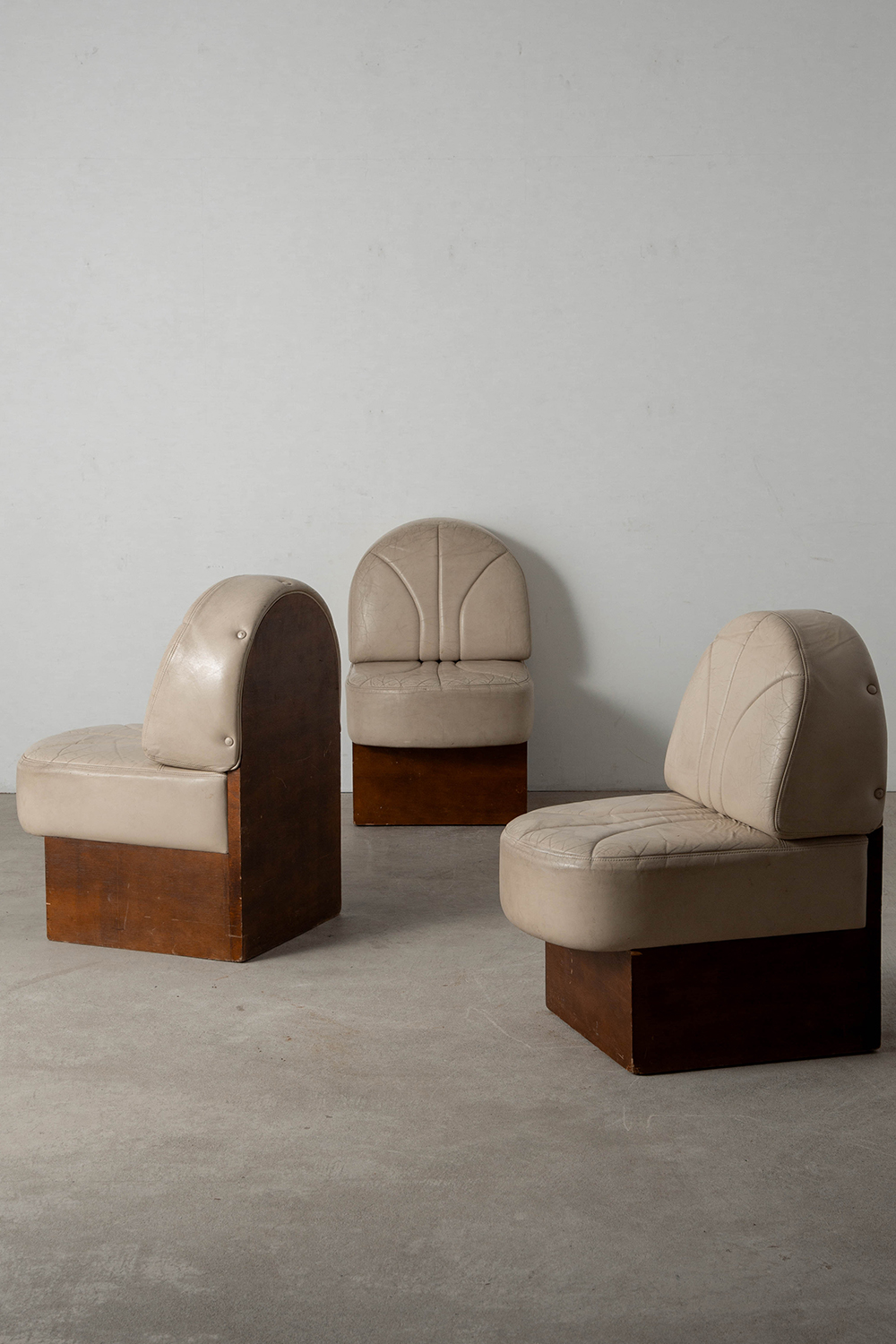 Sofa Set in Cow Leather and Wood