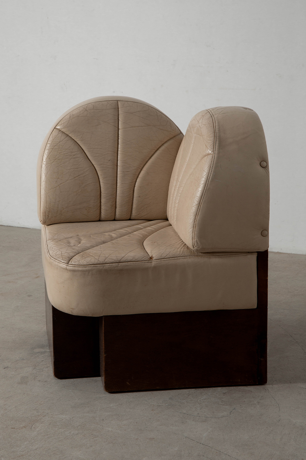 Sofa Set in Cow Leather and Wood