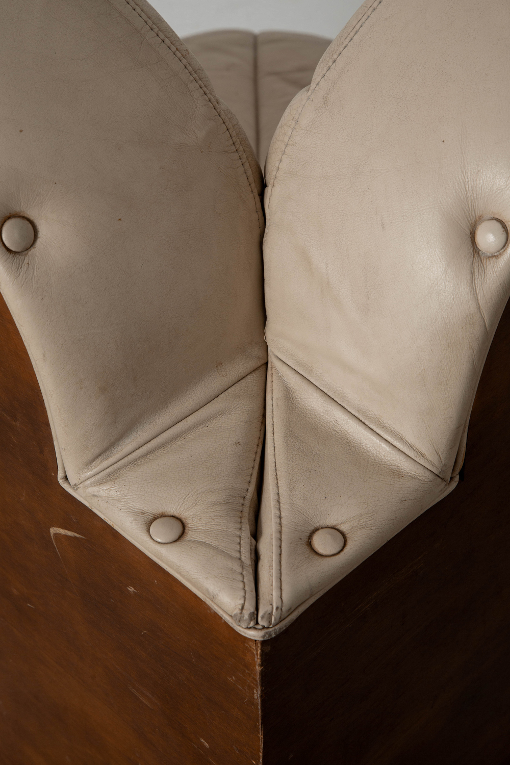 Sofa Set in Cow Leather and Wood