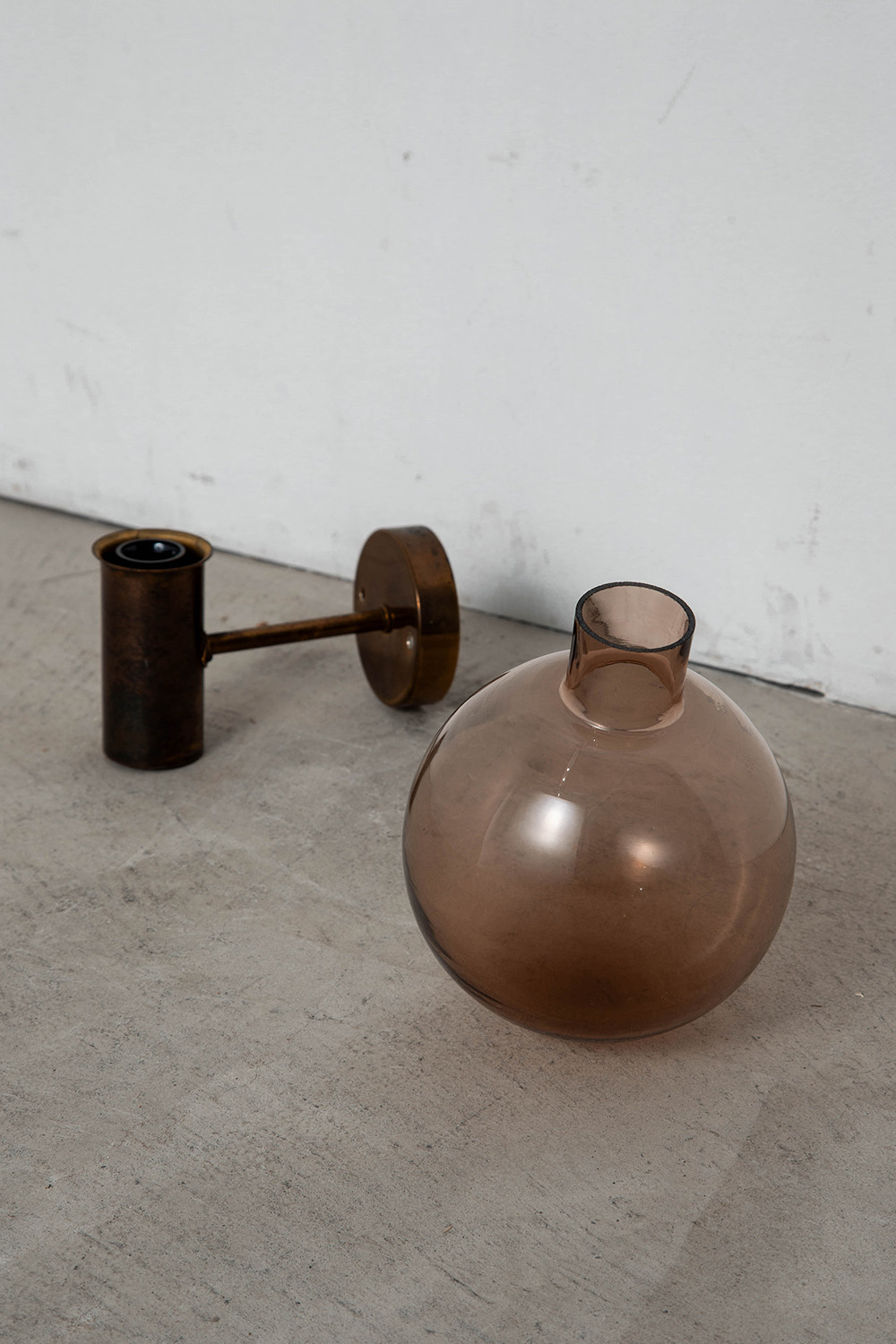 V-149 Wall Lamp by Hans-Agne Jakobsson for Hans-Agne Jakobsson AB in Glass and Brass