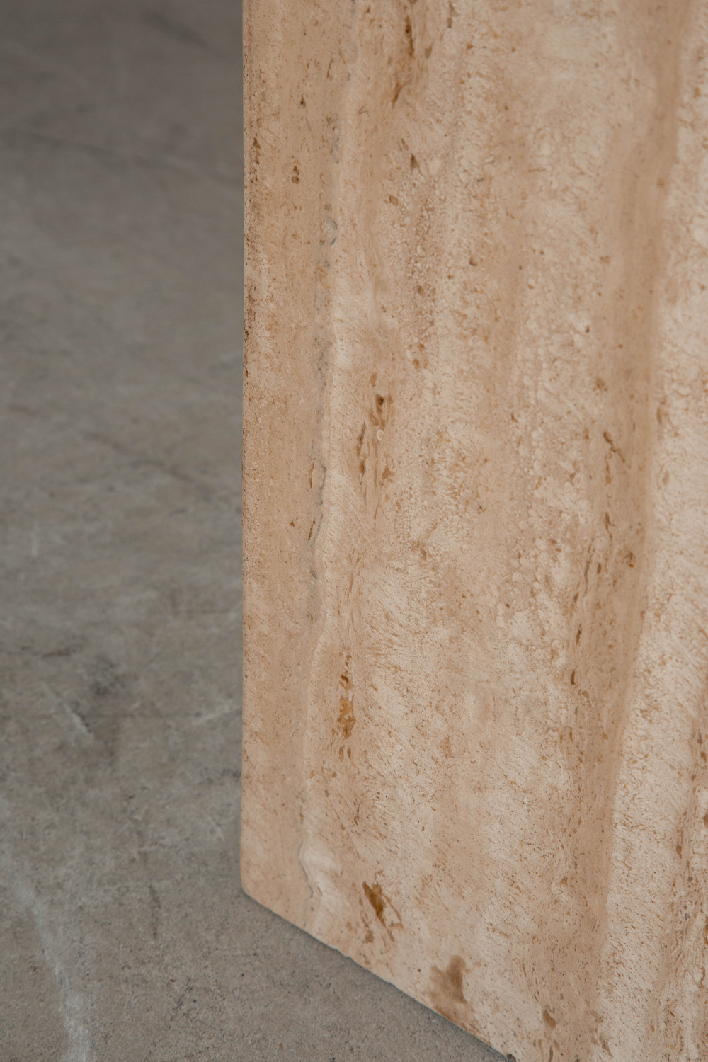 Dining Table in Glass and Travertine