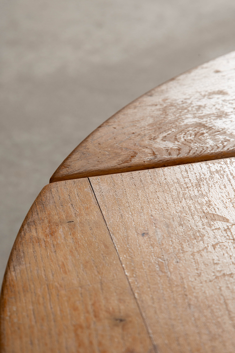 Coffee Table in Wood and Tile