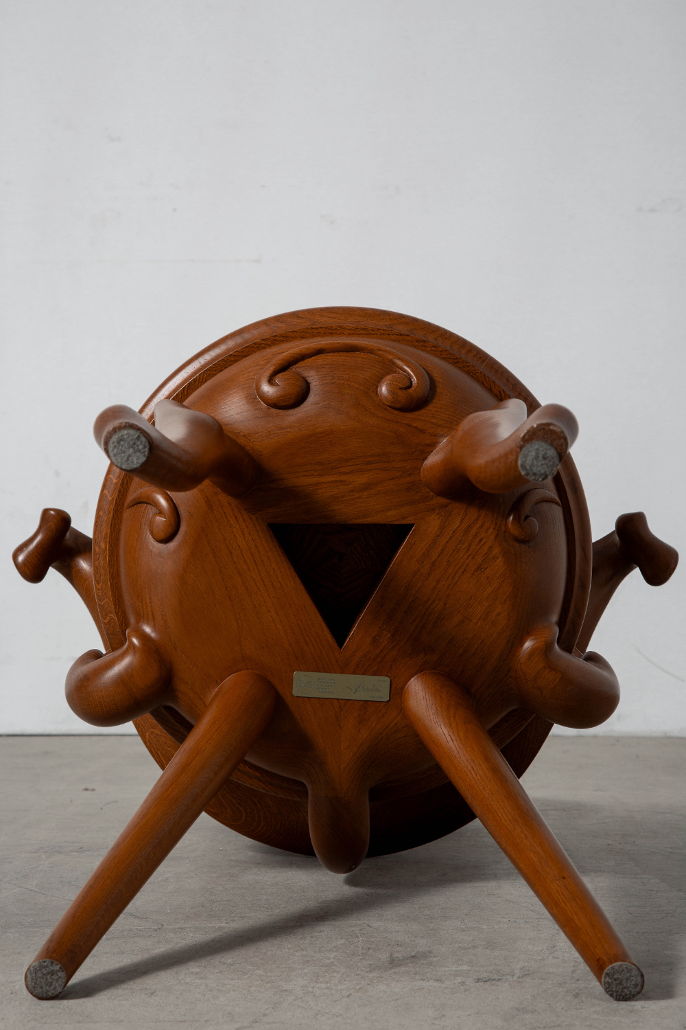 Calvet Arm Chair by Antoni Gaudí for BD Barcelona in Oak
