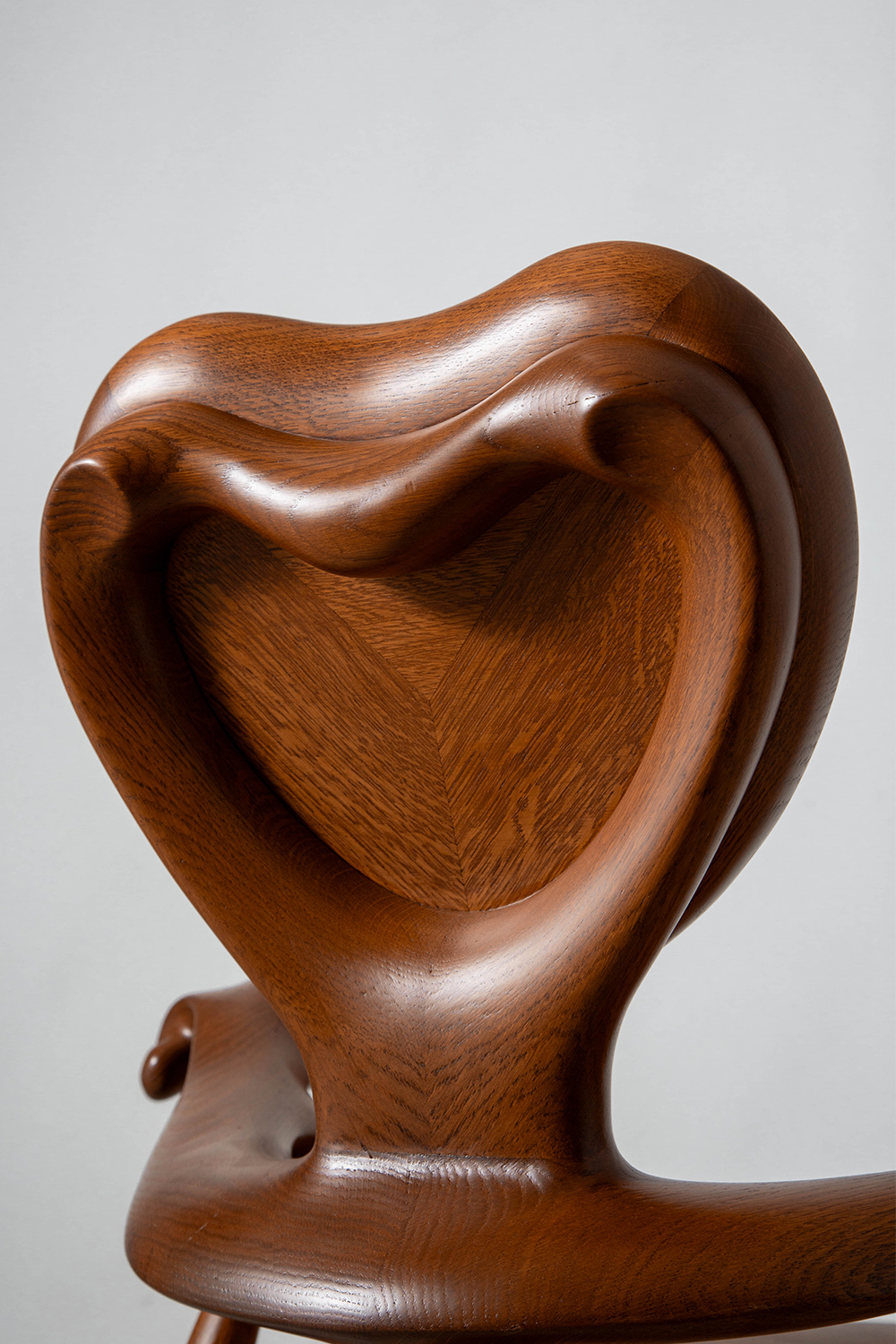 Calvet Arm Chair by Antoni Gaudí for BD Barcelona in Oak