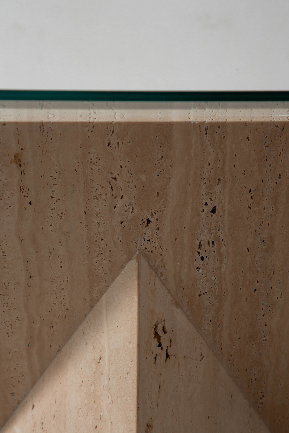 Coffee Table in Glass and Travertine