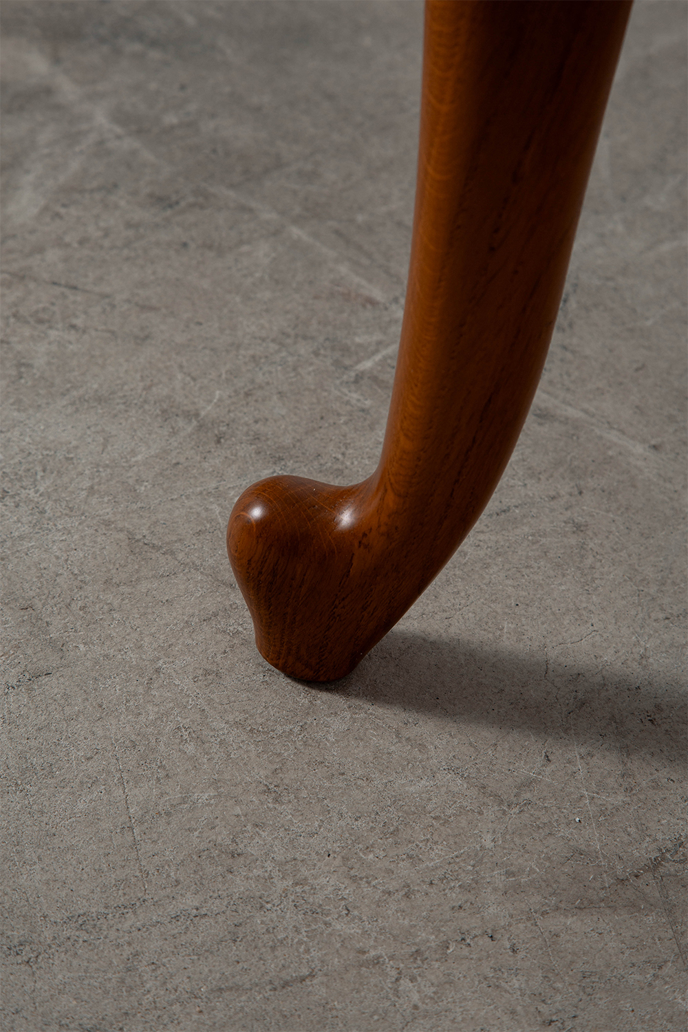Calvet Arm Chair by Antoni Gaudí for BD Barcelona in Oak