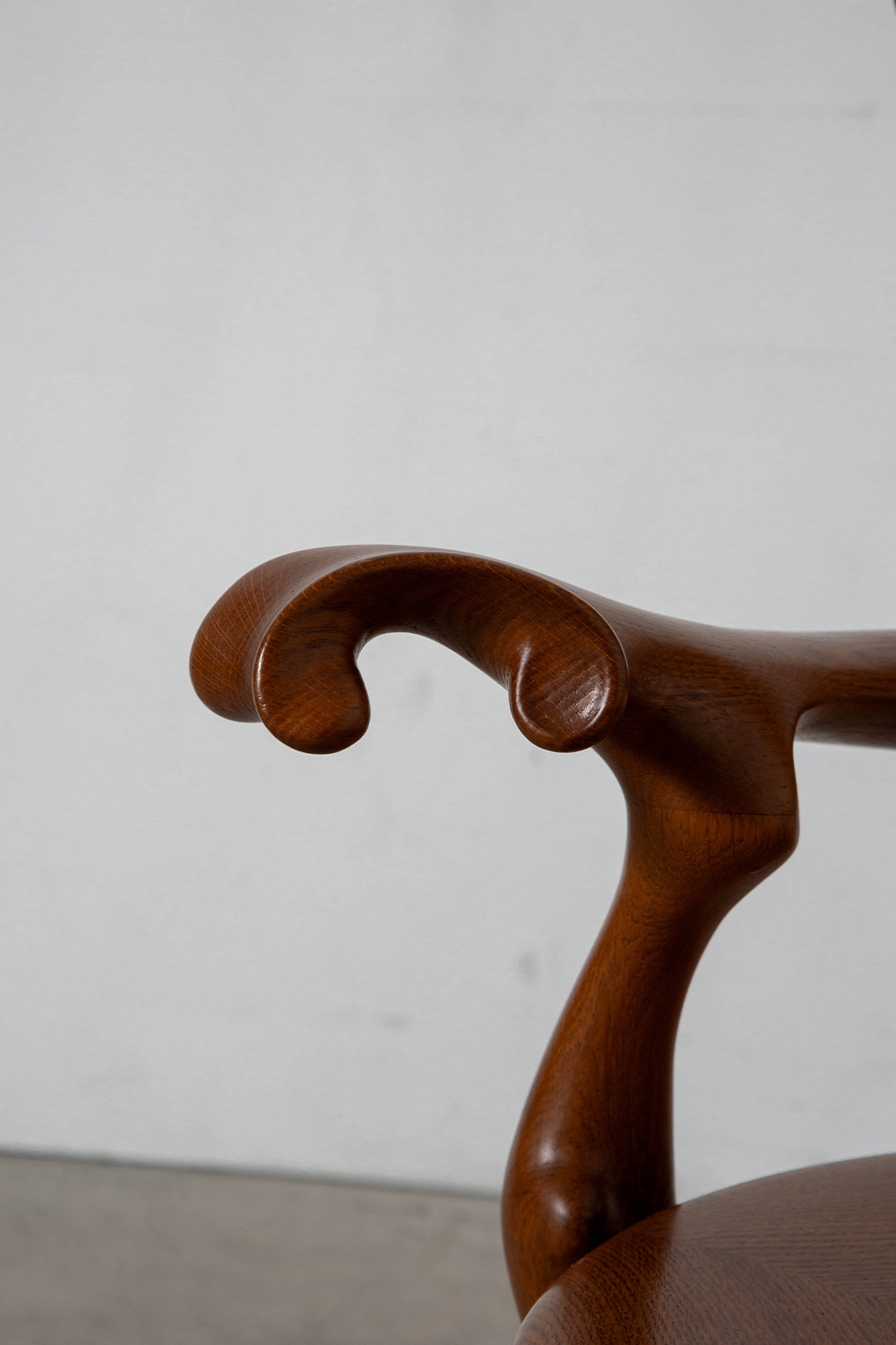 Calvet Arm Chair by Antoni Gaudí for BD Barcelona in Oak