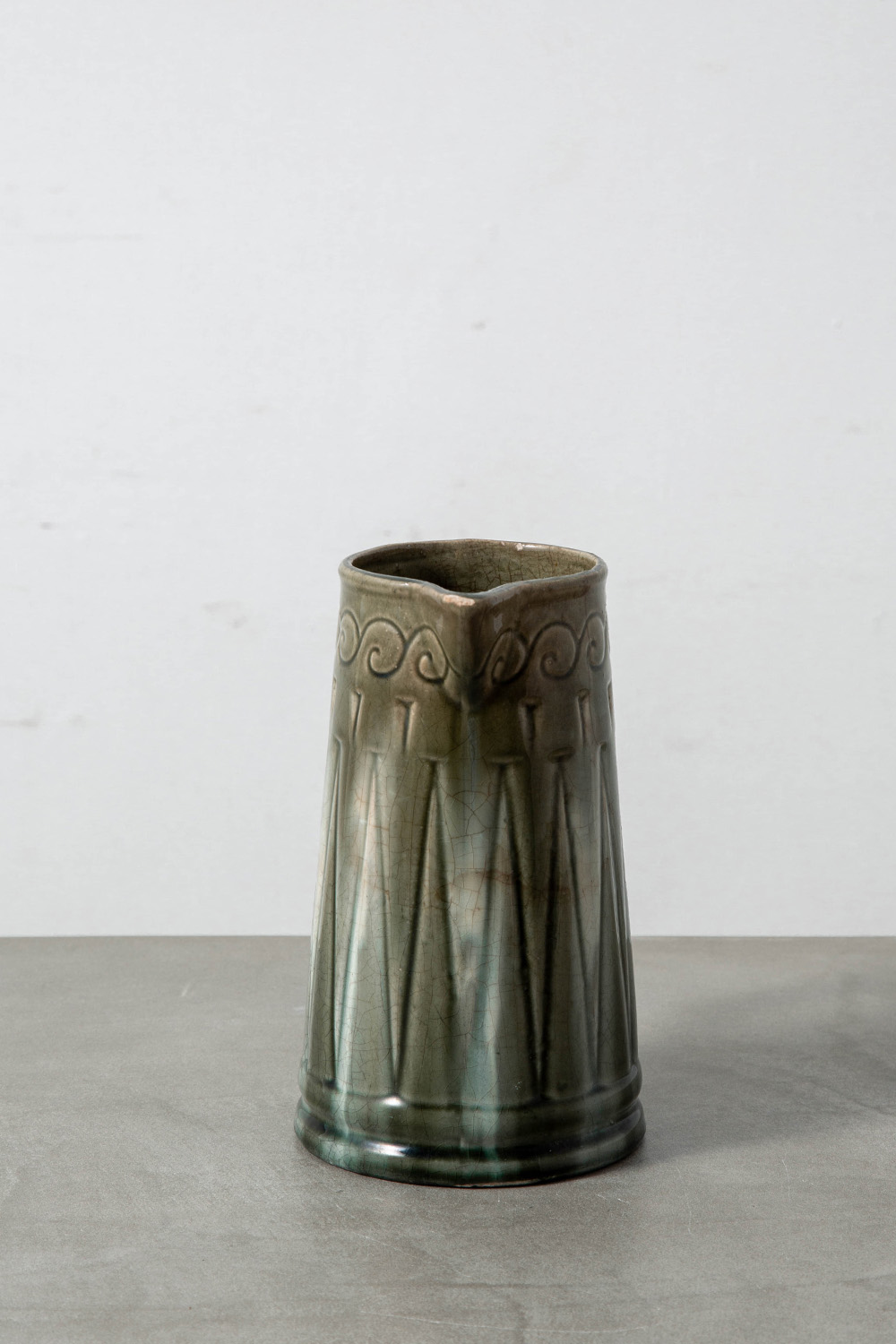 Pitcher in Ceramic