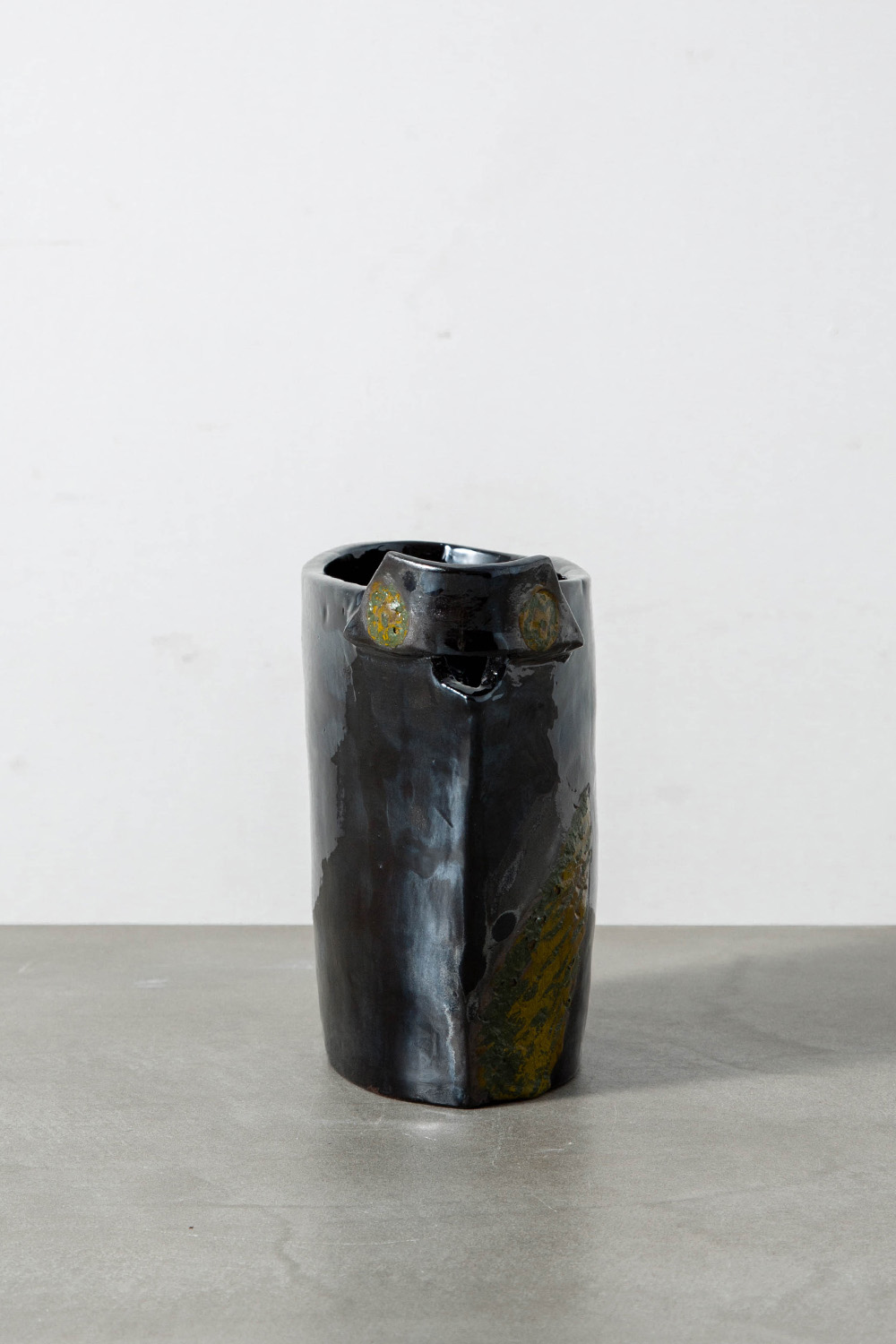 Pitcher in Ceramic