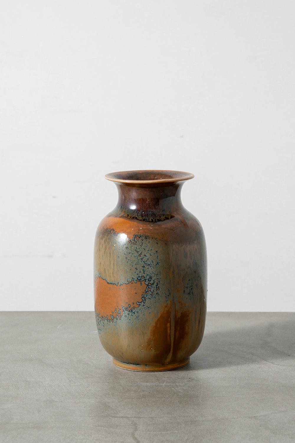 Flower Vase in Ceramic
