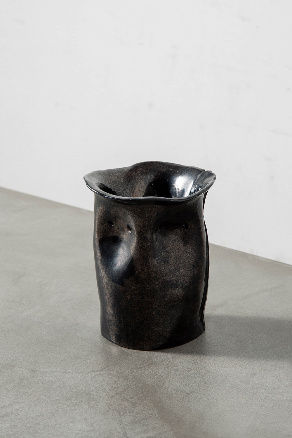 Flower Vare in Ceramic