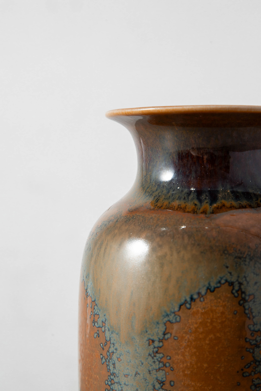 Flower Vase in Ceramic