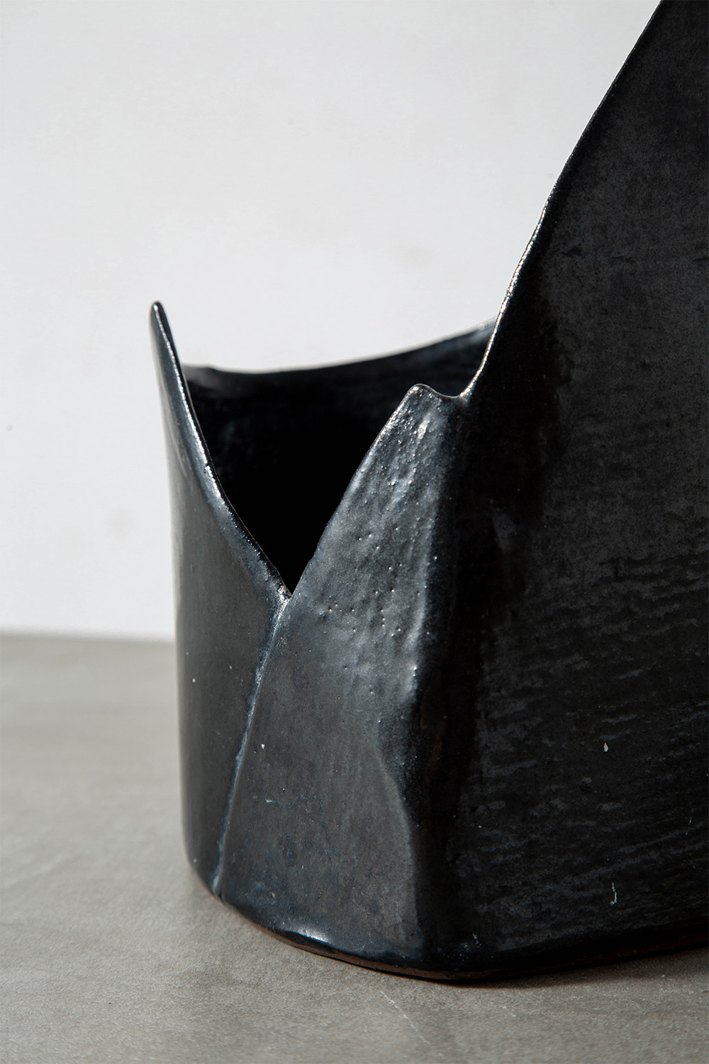 Flower Vase in Ceramic