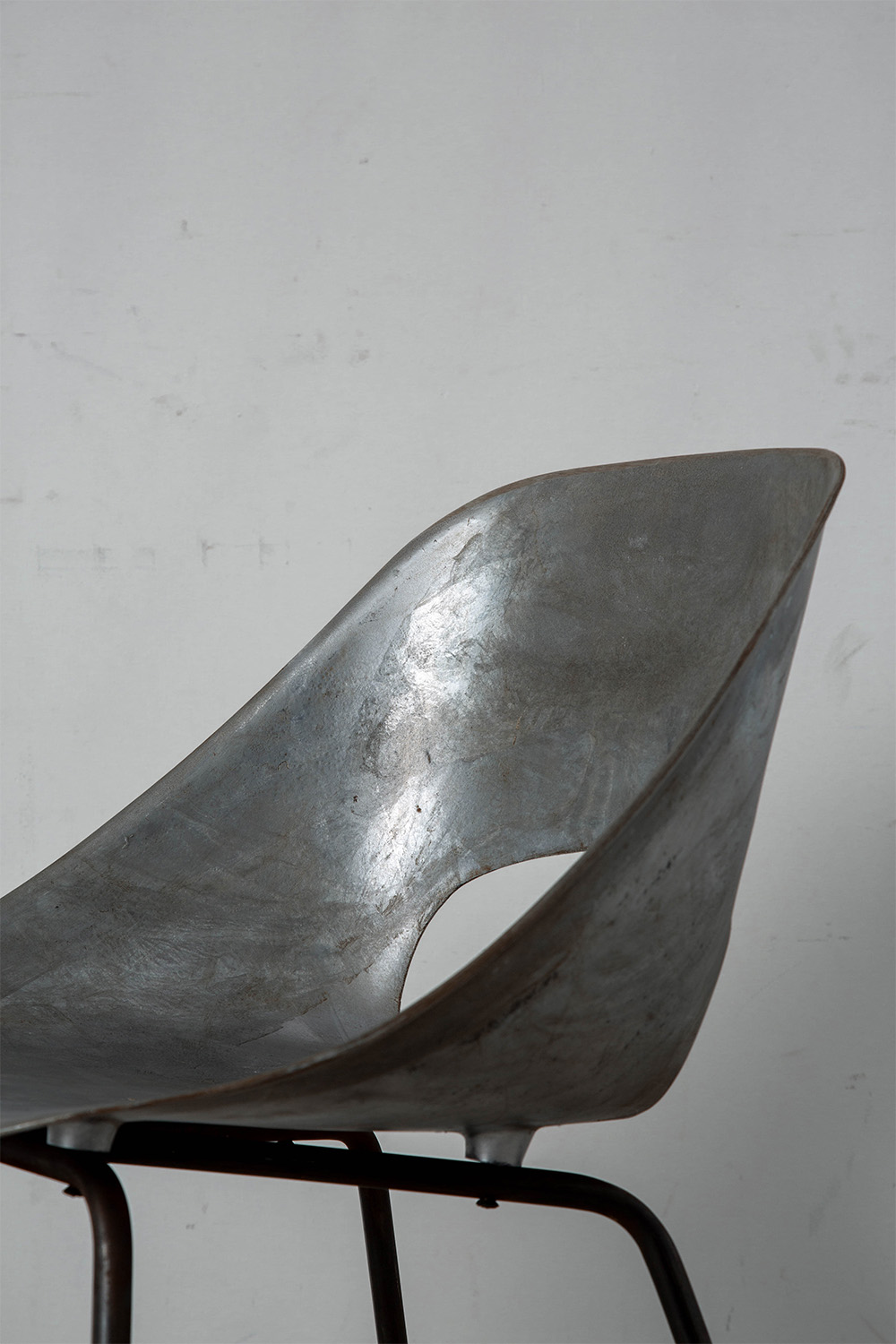 Tulip Chair by Pierre Guariche for Steiner in Aluminium and Steel