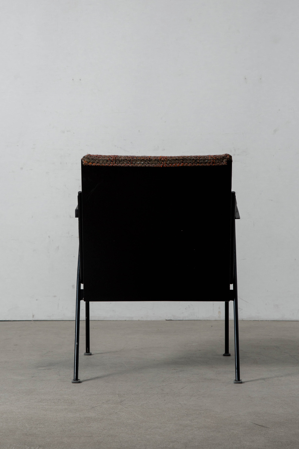 Oase Lounge Chair by Wim Rietveld for Ahrend De Cirkel in Fabric and Steel