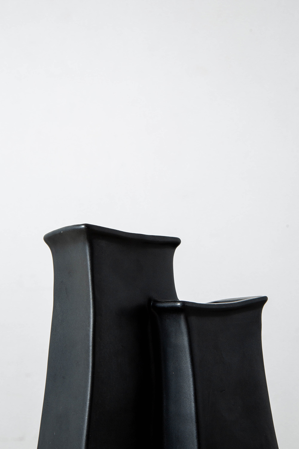 Flower Vase for Virebent in Ceramic