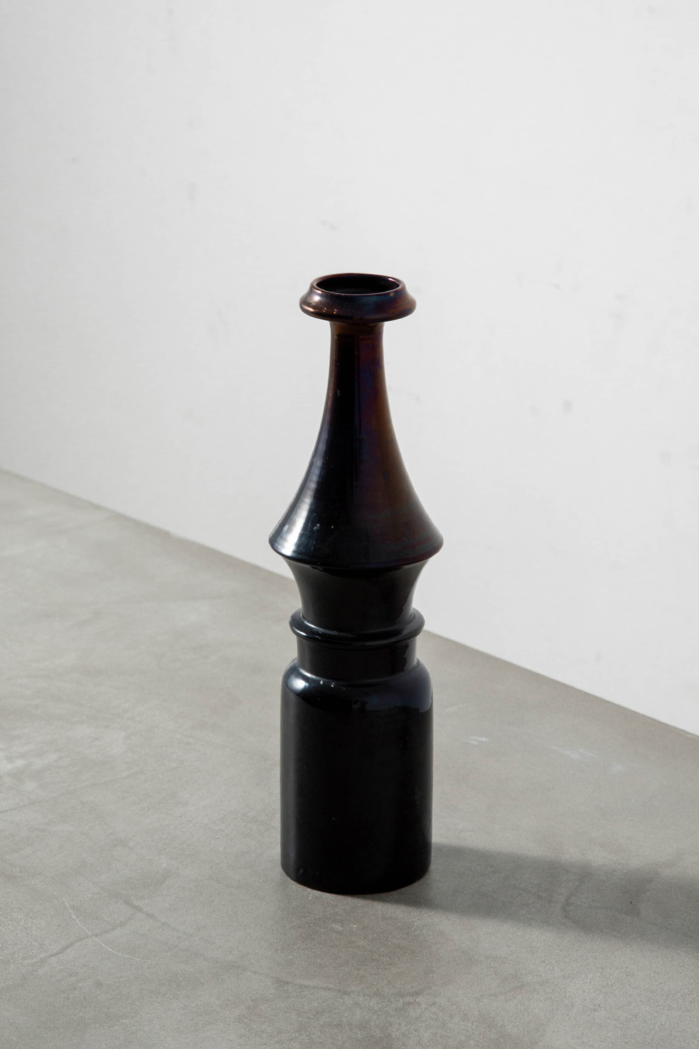 Flower Vase in Ceramic