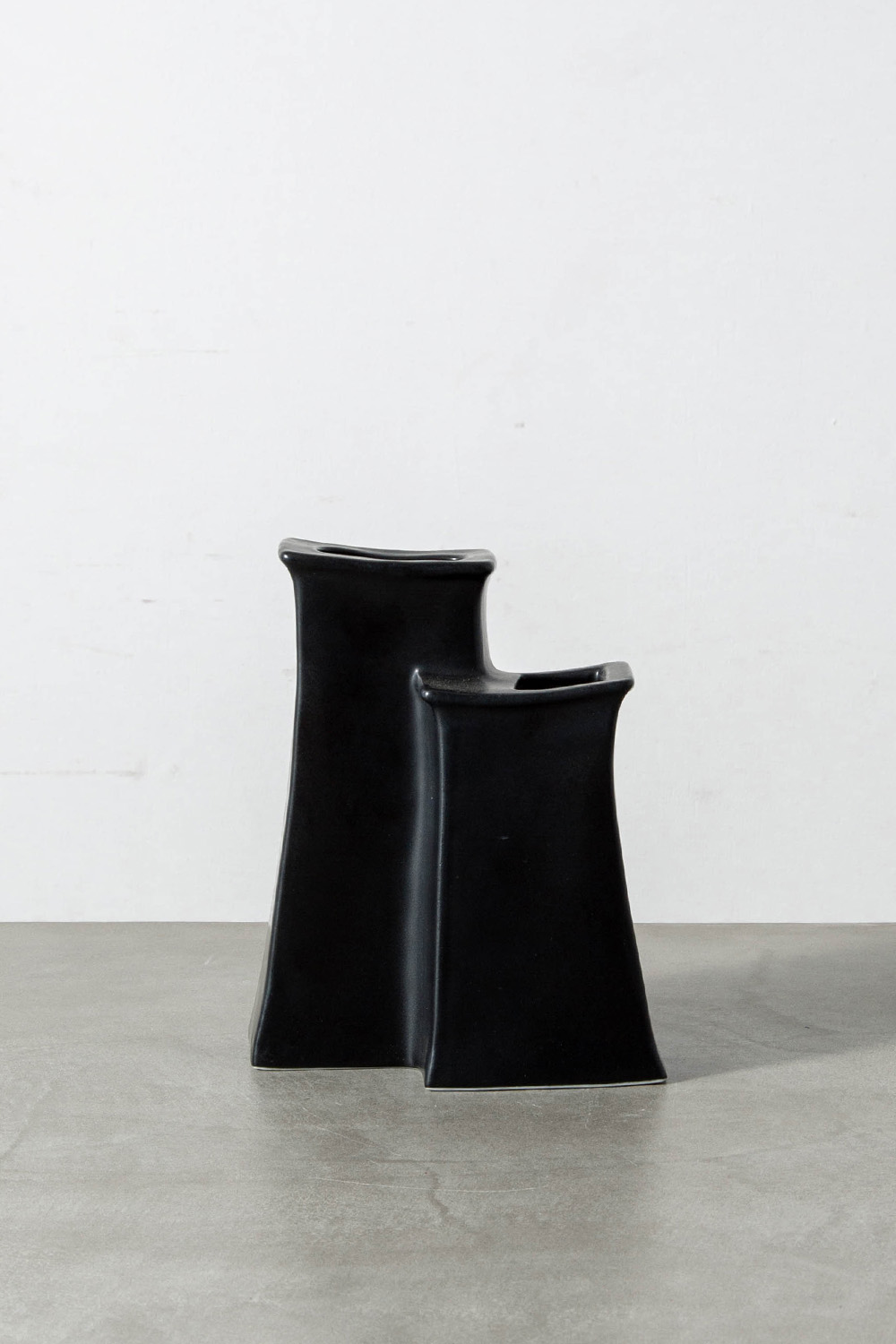 Flower Vase for Virebent in Ceramic
