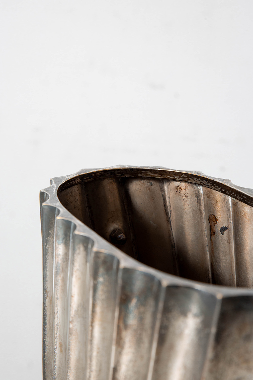 Wine Cooler in Metal