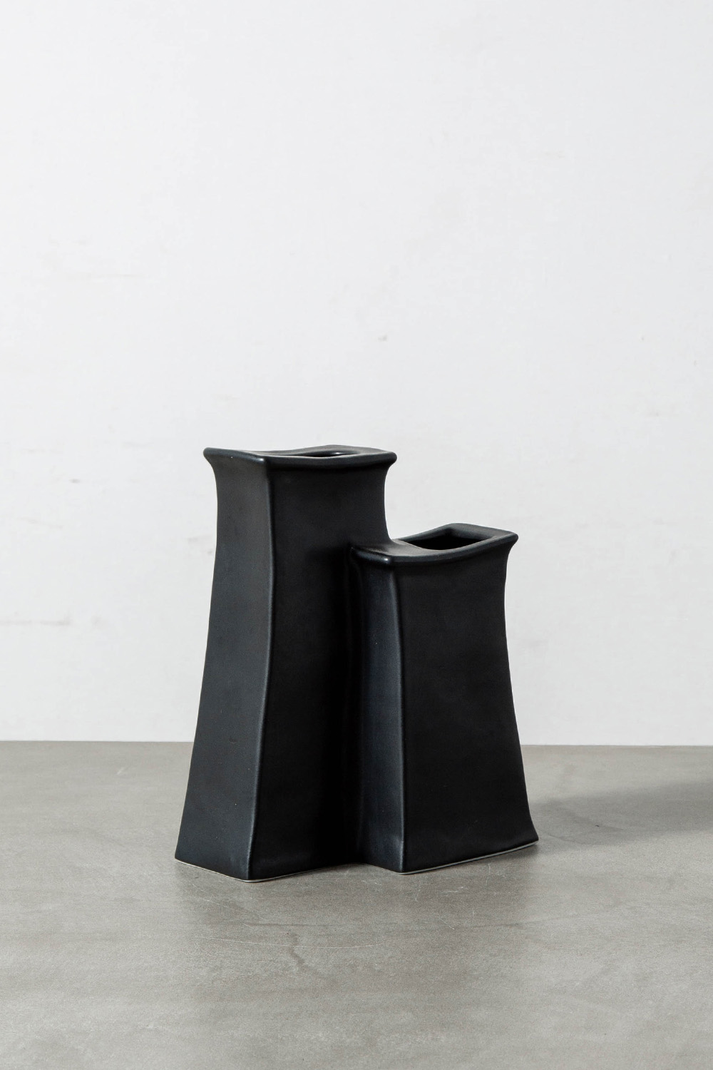 Flower Vase for Virebent in Ceramic