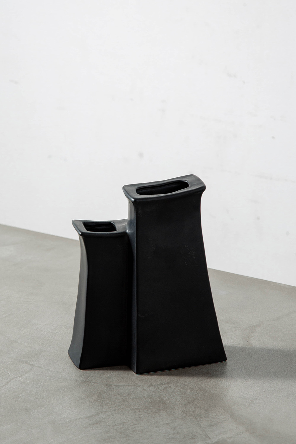 Flower Vase for Virebent in Ceramic
