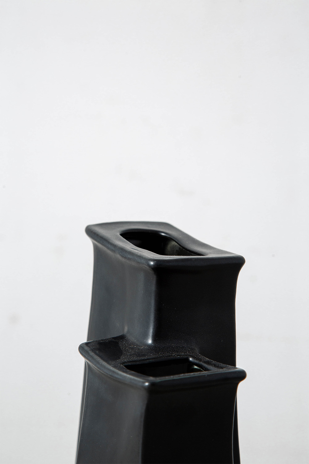 Flower Vase for Virebent in Ceramic