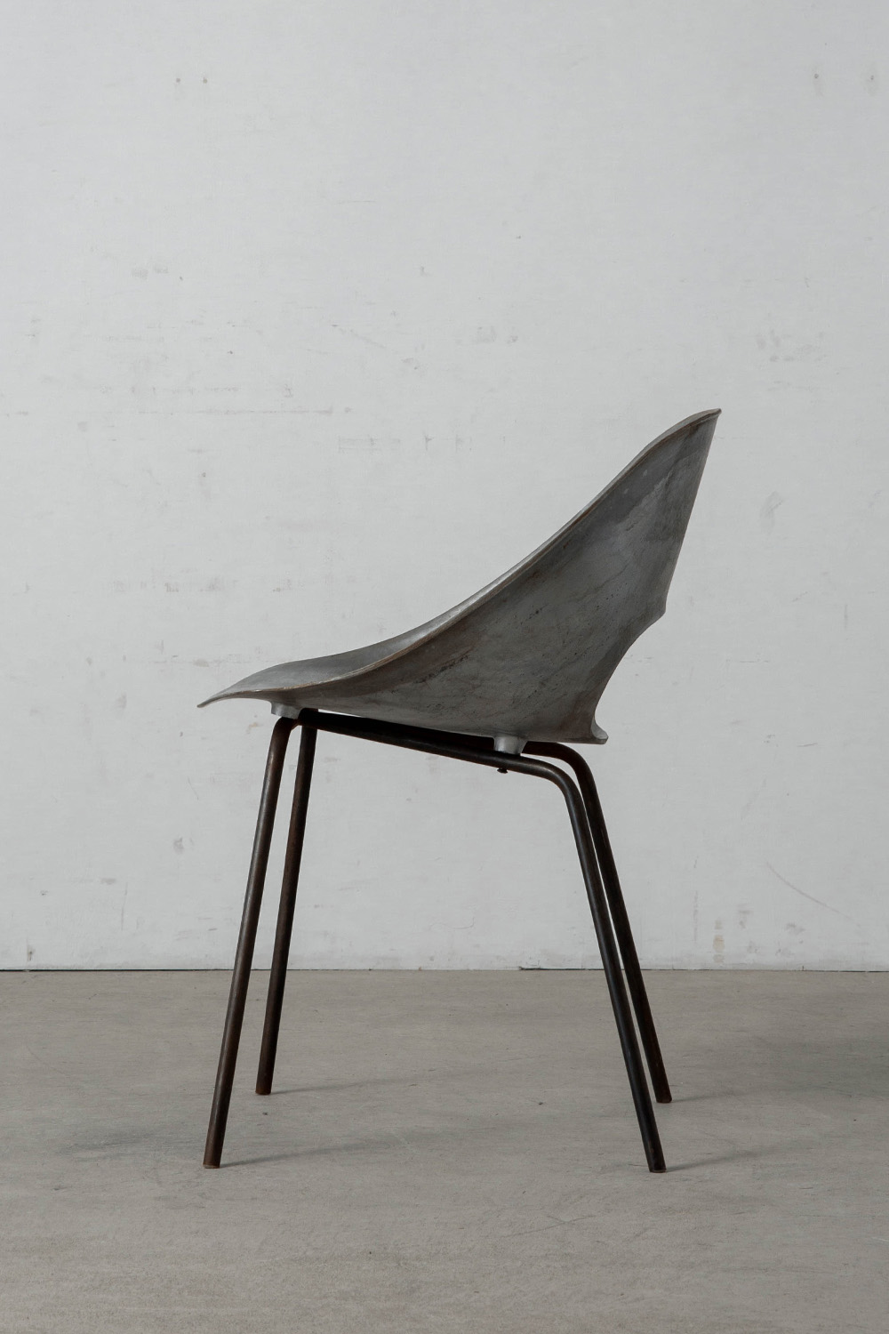 Tulip Chair by Pierre Guariche for Steiner in Aluminium and Steel