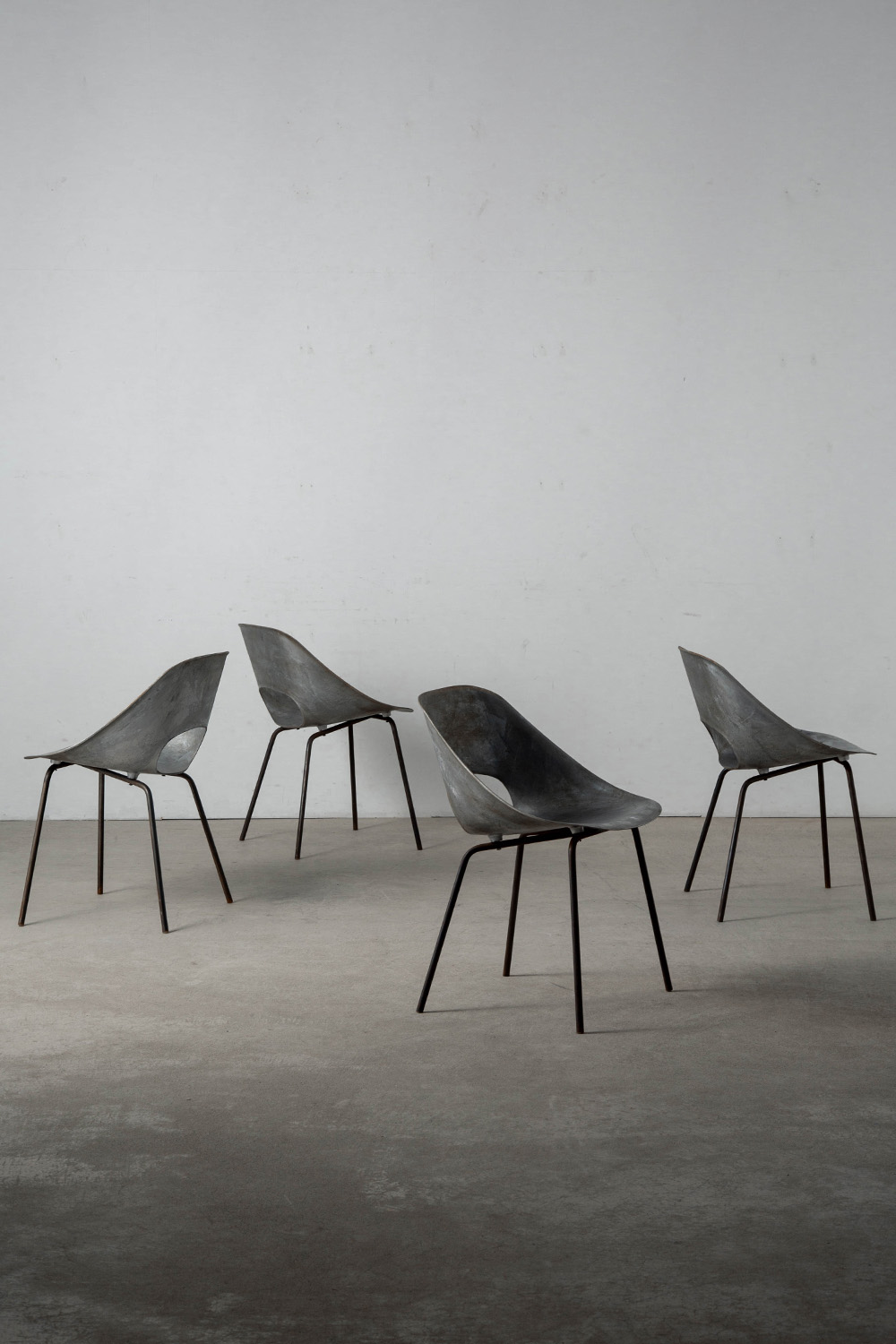 Tulip Chair by Pierre Guariche for Steiner in Aluminium and Steel