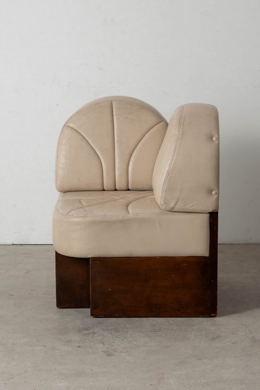 Sofa Set in Cow Leather and Wood