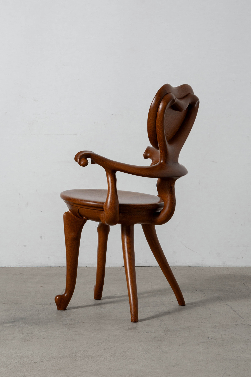 Calvet Arm Chair by Antoni Gaudí for BD Barcelona in Oak