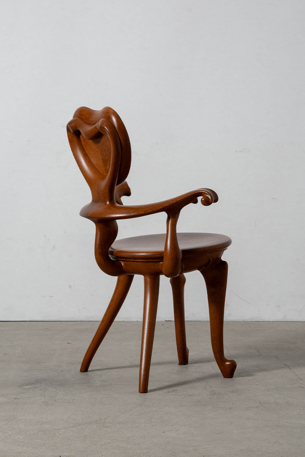 Calvet Arm Chair by Antoni Gaudí for BD Barcelona in Oak
